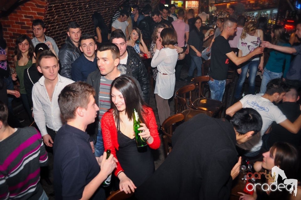 Holsten Party în Escape, 