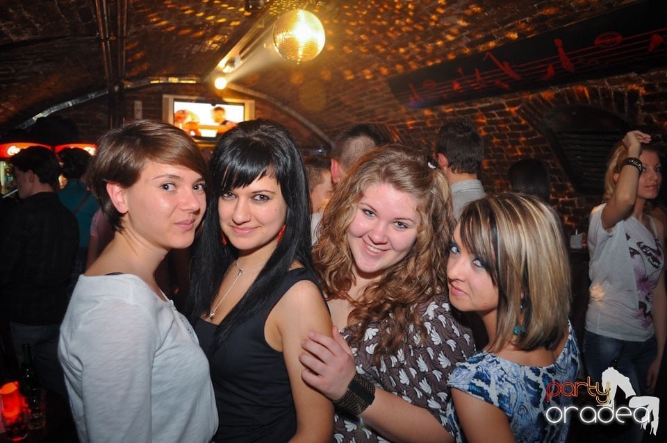 Holsten Party în Escape, 