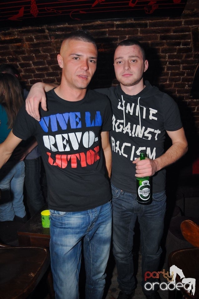 Holsten Party în Escape, 