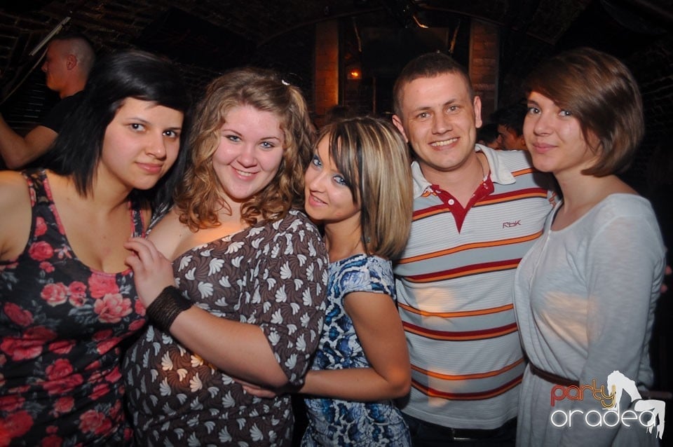 Holsten Party în Escape, 