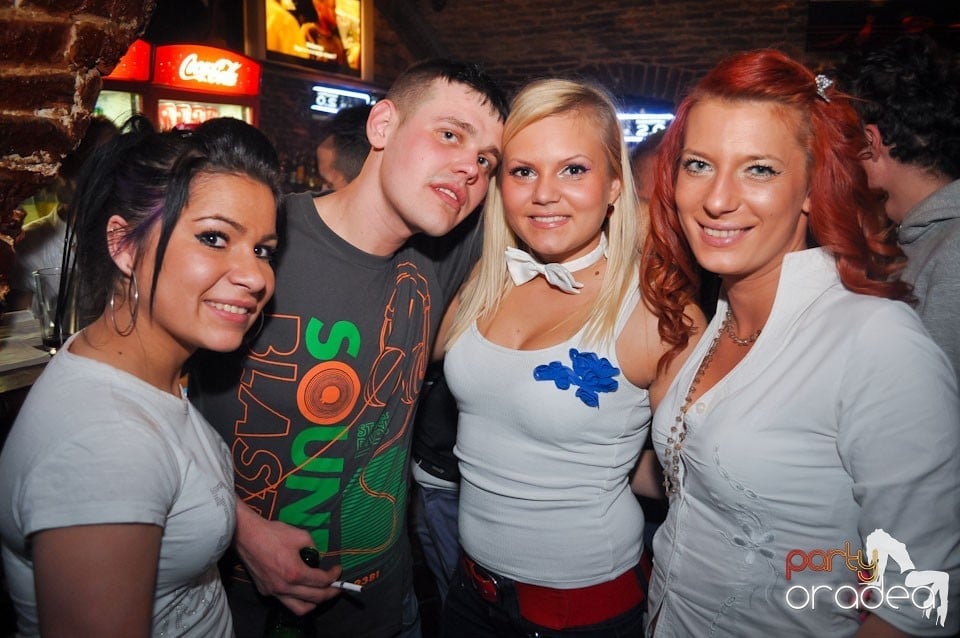 Holsten Party în Escape, 