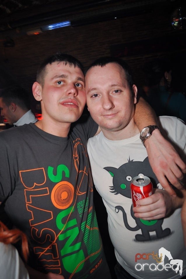 Holsten Party în Escape, 