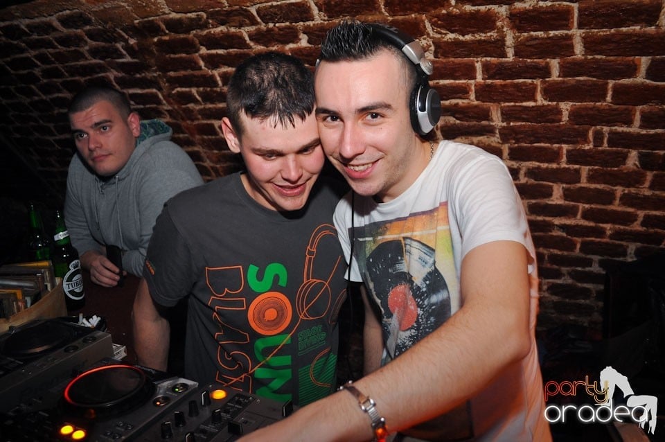 Holsten Party în Escape, 