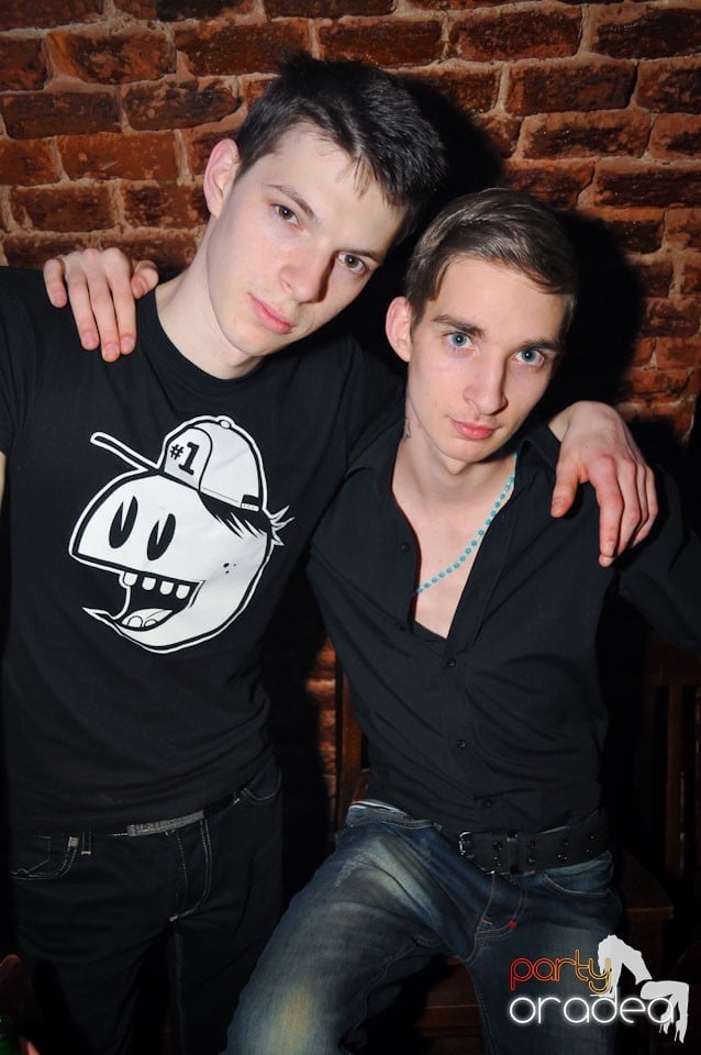 Holsten Party în Escape, 