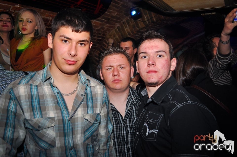 Holsten Party în Escape, 