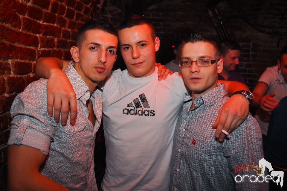 Holsten Party în Escape, 