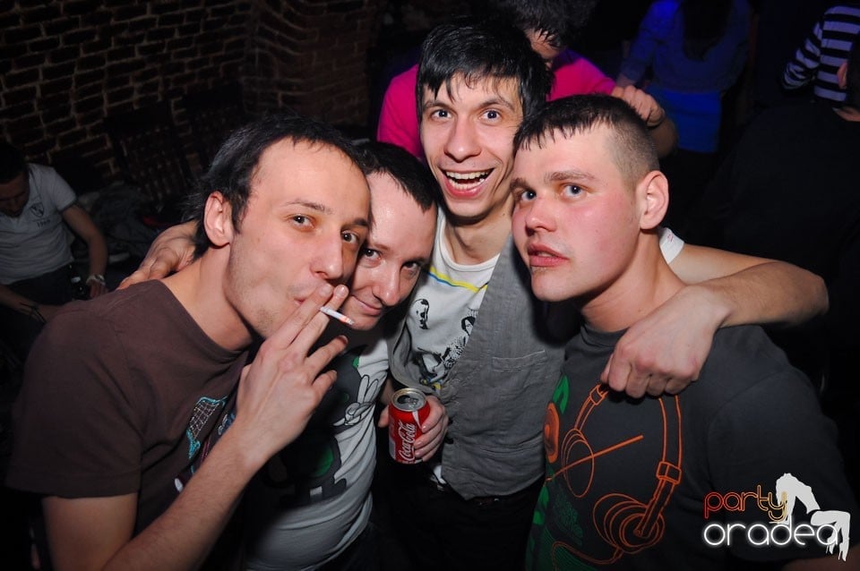 Holsten Party în Escape, 