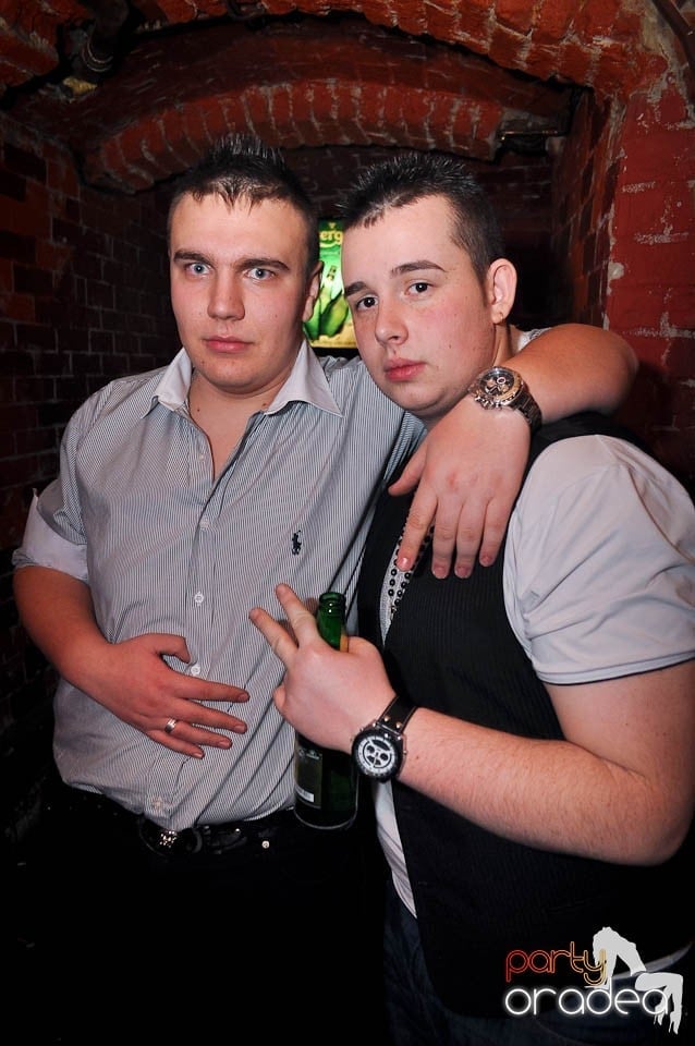 Holsten Party în Escape, 