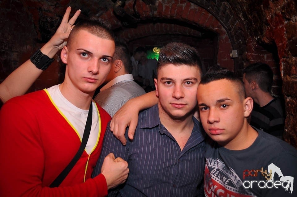 Holsten Party în Escape, 