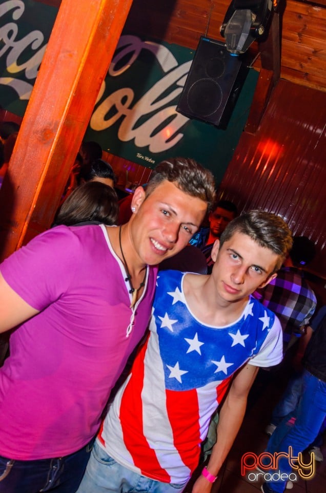 Hot Night Party,