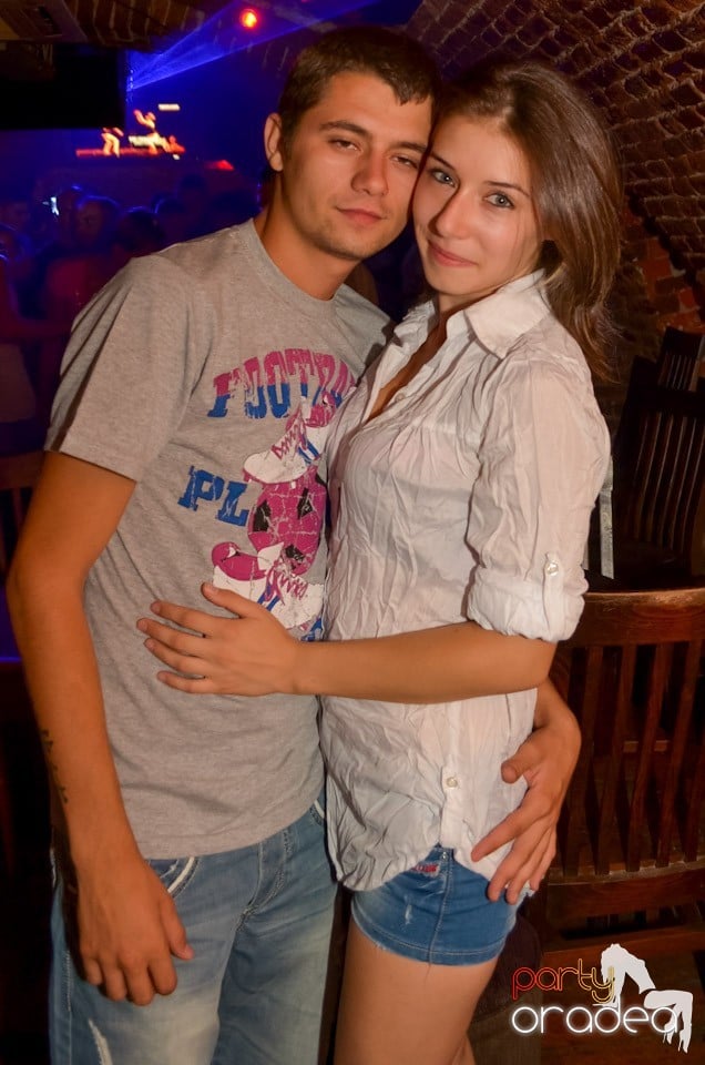 Hot Promo Night în Club Escape, 