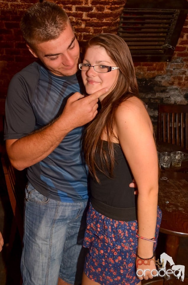 Hot Promo Night în Club Escape, 