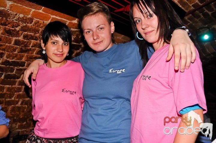 House Party în Club Escape, 