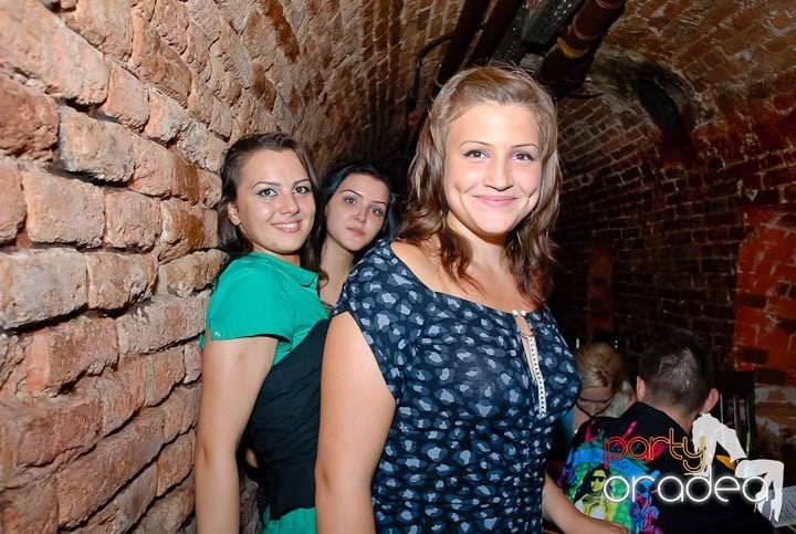 House Party în Club Escape, 