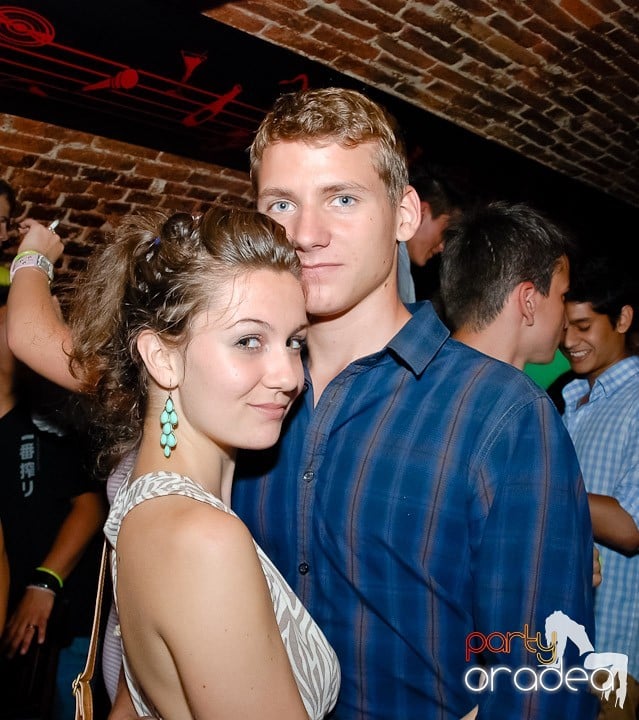 House Party în Club Escape, 