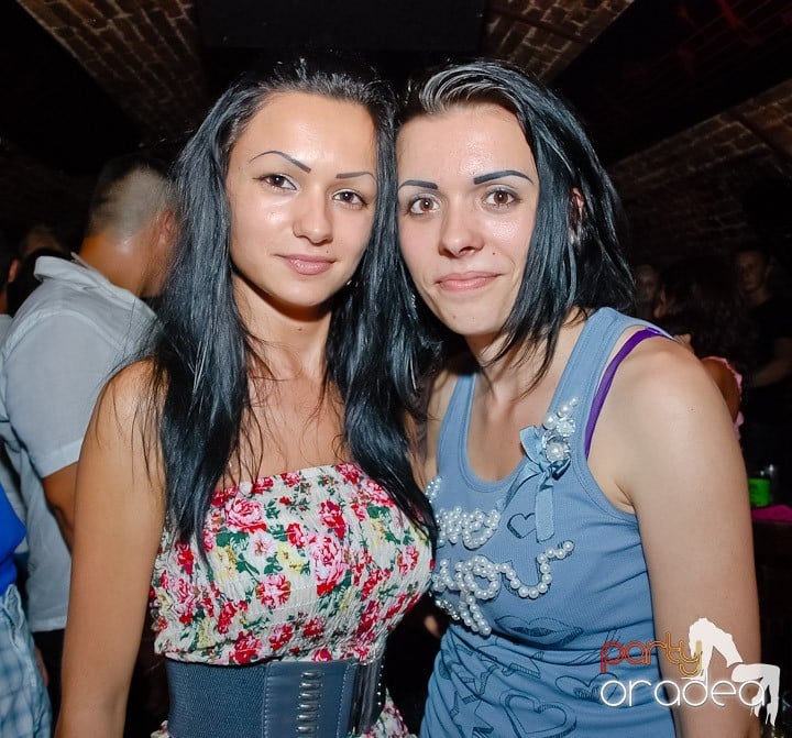 House Party în Club Escape, 