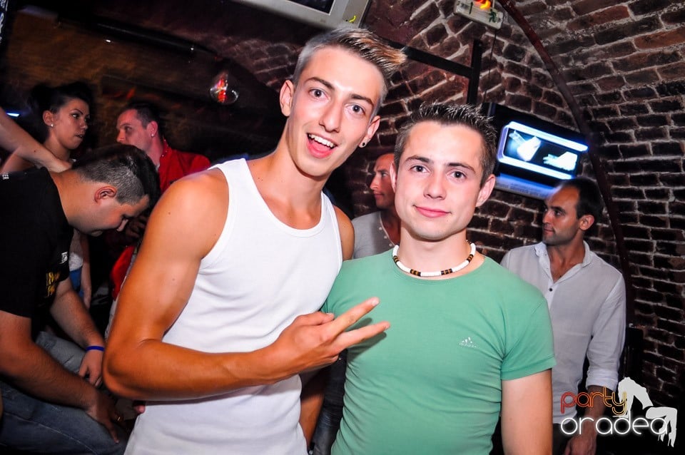 House party with Caveman, 