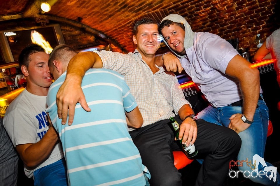 House party with Caveman, 