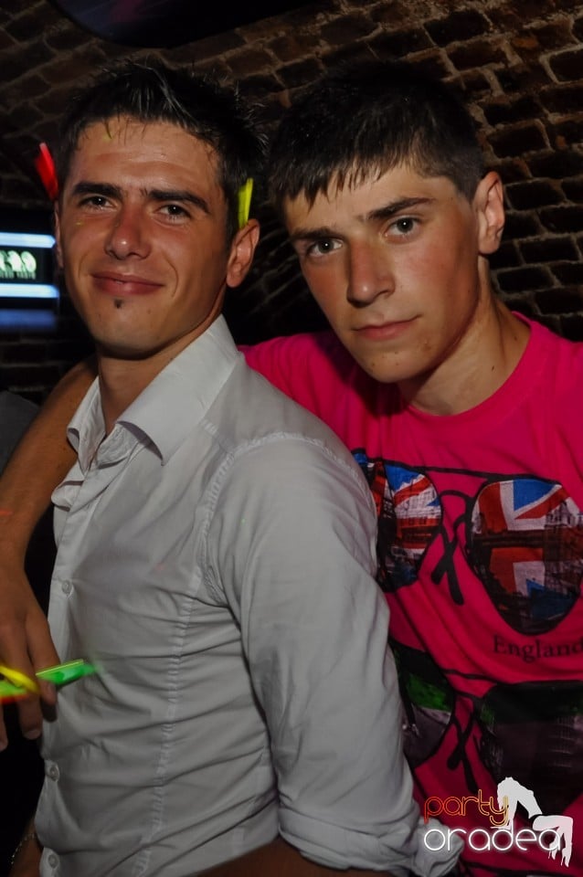 Hypnotheque Party cu Dr Nosta în Escape, 