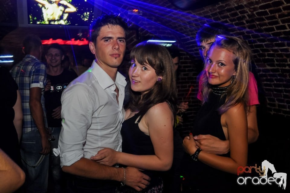 Hypnotheque Party cu Dr Nosta în Escape, 