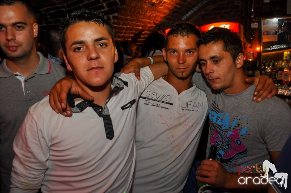 Hypnotheque Party cu Dr Nosta în Escape, 