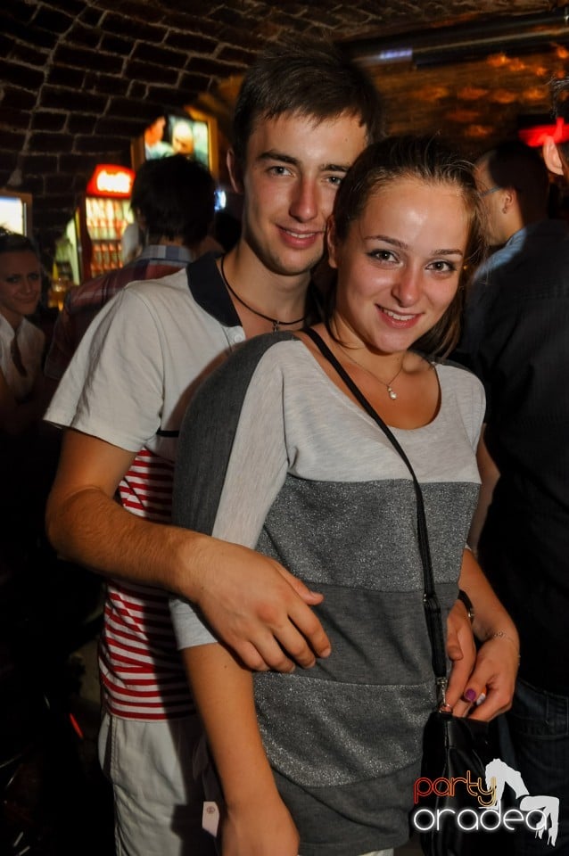 Hypnotheque Party cu Dr Nosta în Escape, 