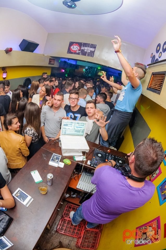 Ice Tropez Party, 