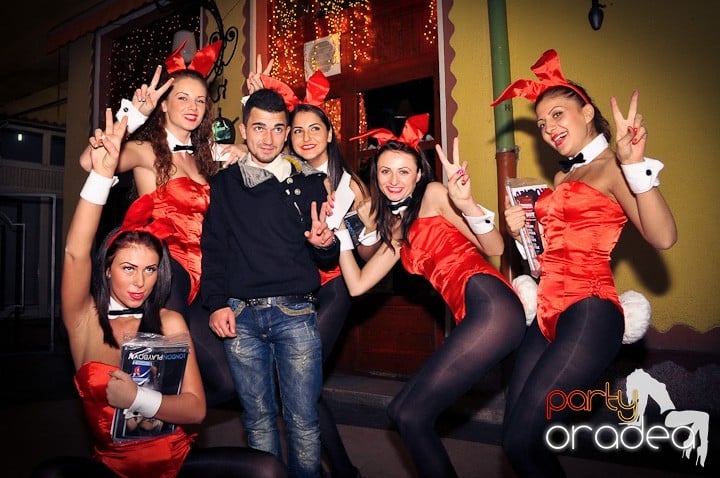 Iepuraşii Playboy la Oradea,