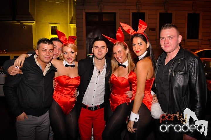 Iepuraşii Playboy la Oradea,