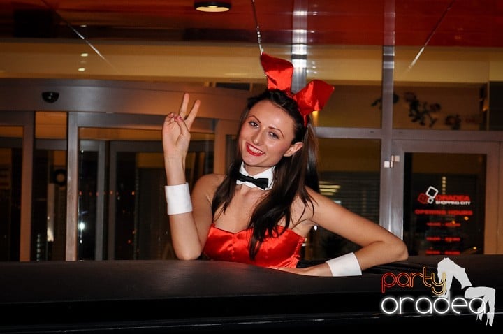 Iepuraşii Playboy la Oradea,