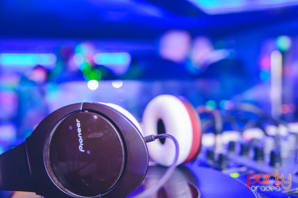 In House Music We Trust, 