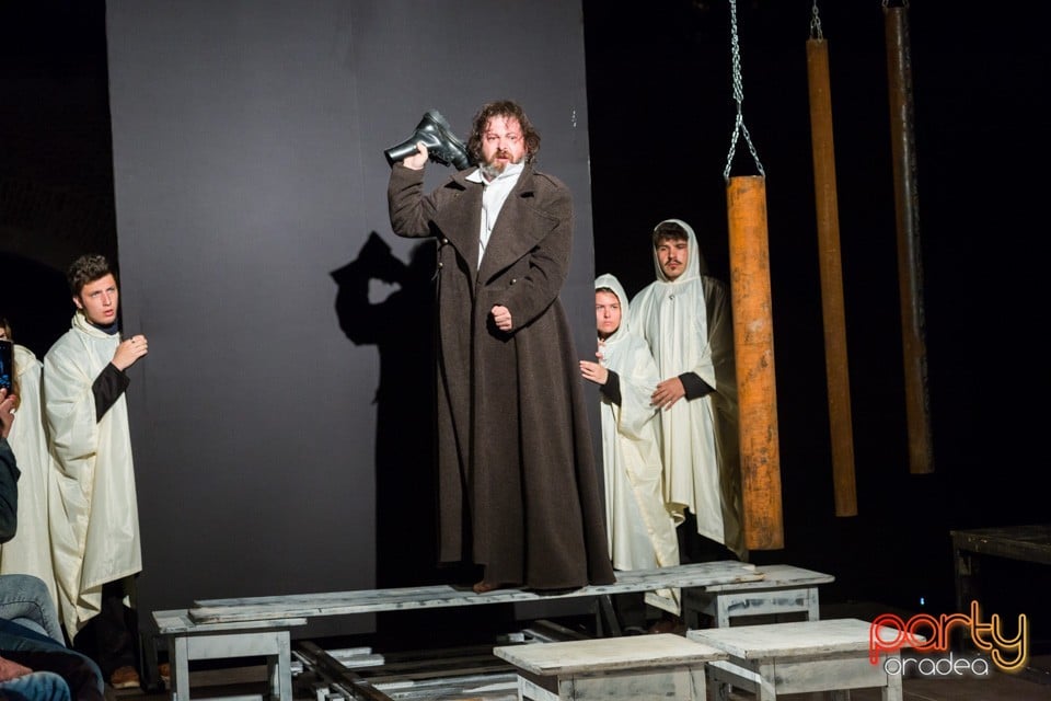 În inima nopţii - Episodul Lear, Cetatea Oradea
