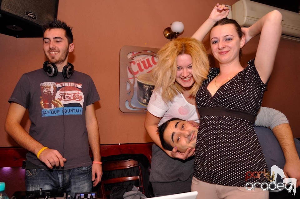 Începe distracţia în Chanson, 