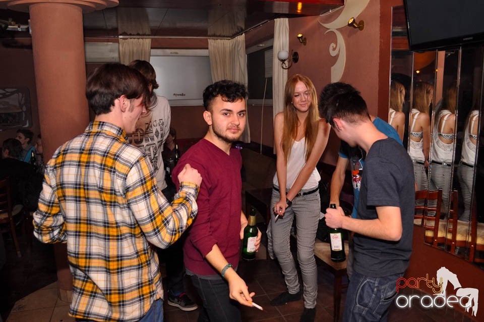 Începe distracţia în Chanson, 