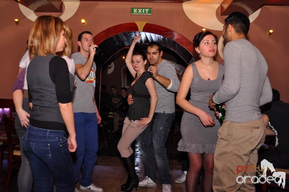 Începe distracţia în Chanson, 