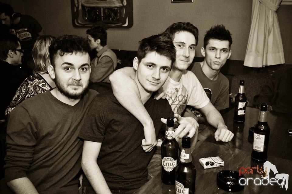 Începe distracţia în Chanson, 