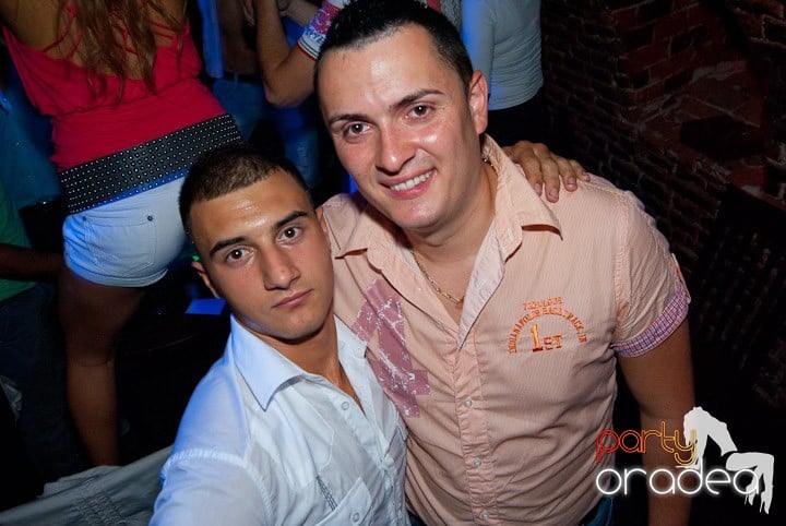 Începe distracţia în Escape, 