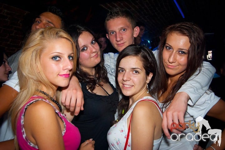 Începe distracţia în Escape, 