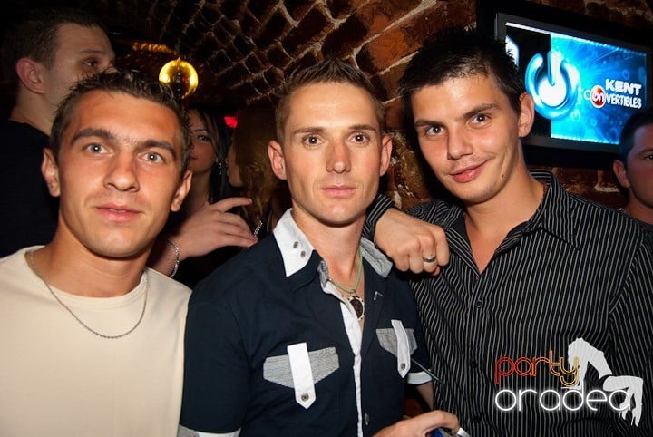 Începe distracţia în Escape, 