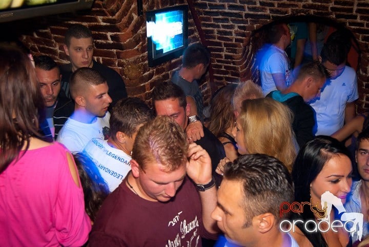 Începe distracţia în Escape, 