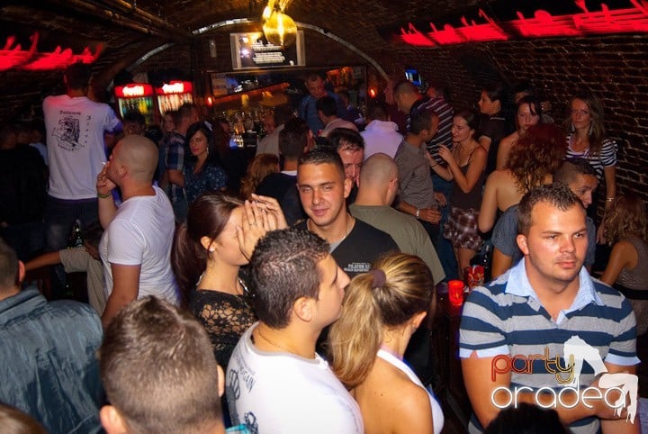 Începe distracţia în Escape, 