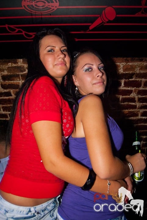 Începe distracţia în Escape, 