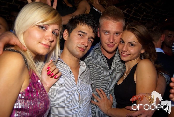 Începe distracţia în Escape, 