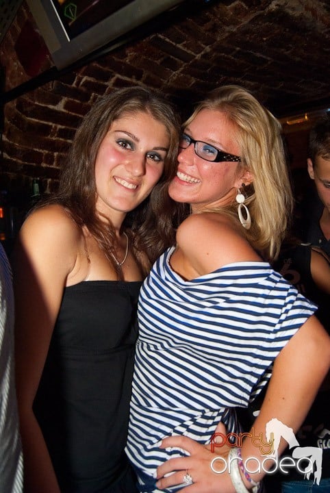 Începe distracţia în Escape, 