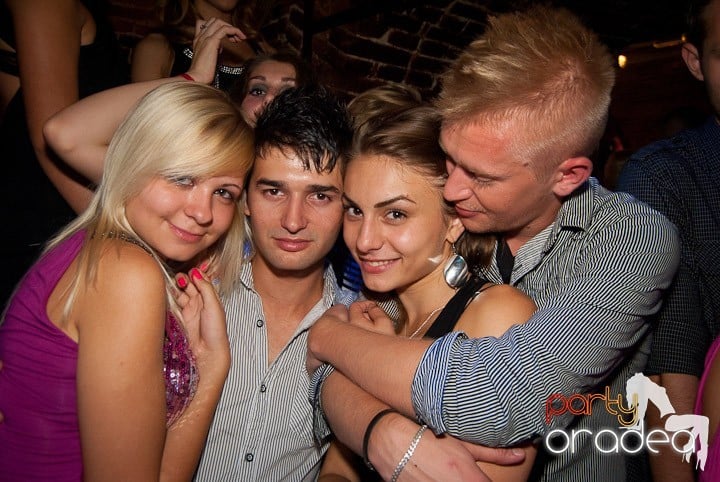 Începe distracţia în Escape, 