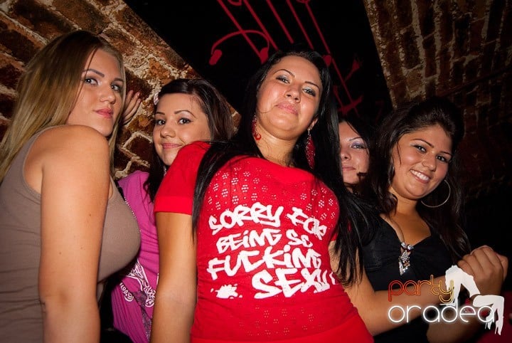 Începe distracţia în Escape, 