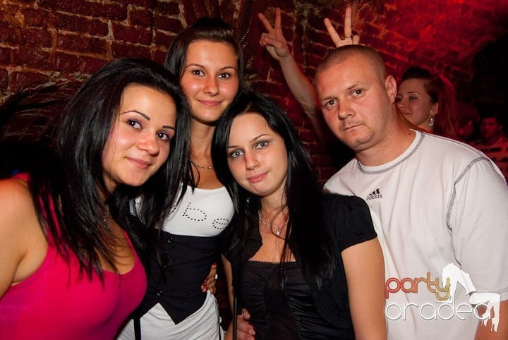 Începe distracţia în Escape, 