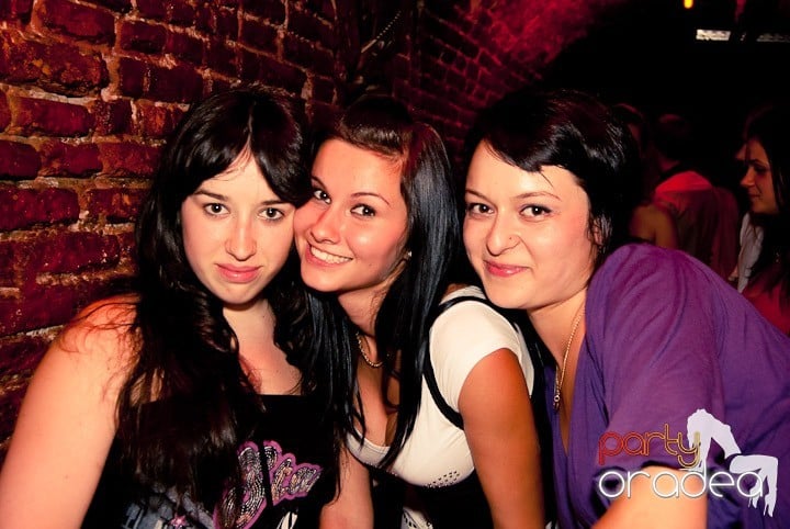 Începe distracţia în Escape, 