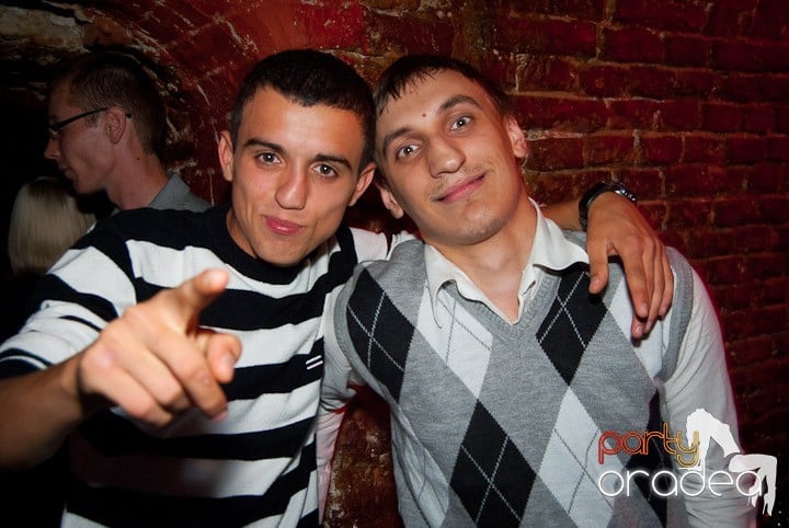 Începe distracţia în Escape, 