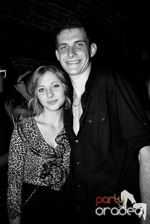 Începe distracţia în Escape, 